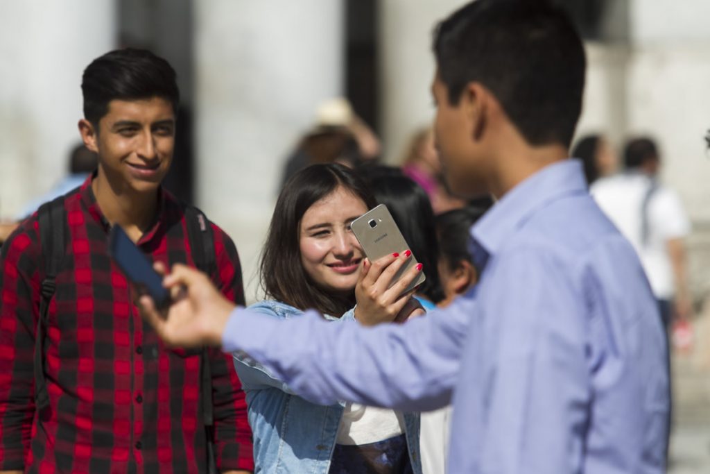 Millenials y centenials. Foto: Cuartoscuro