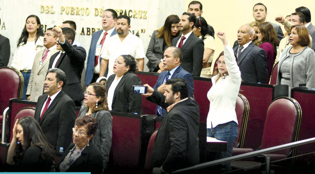 Congreso de Veracruz, paraíso salarial de burócratas
