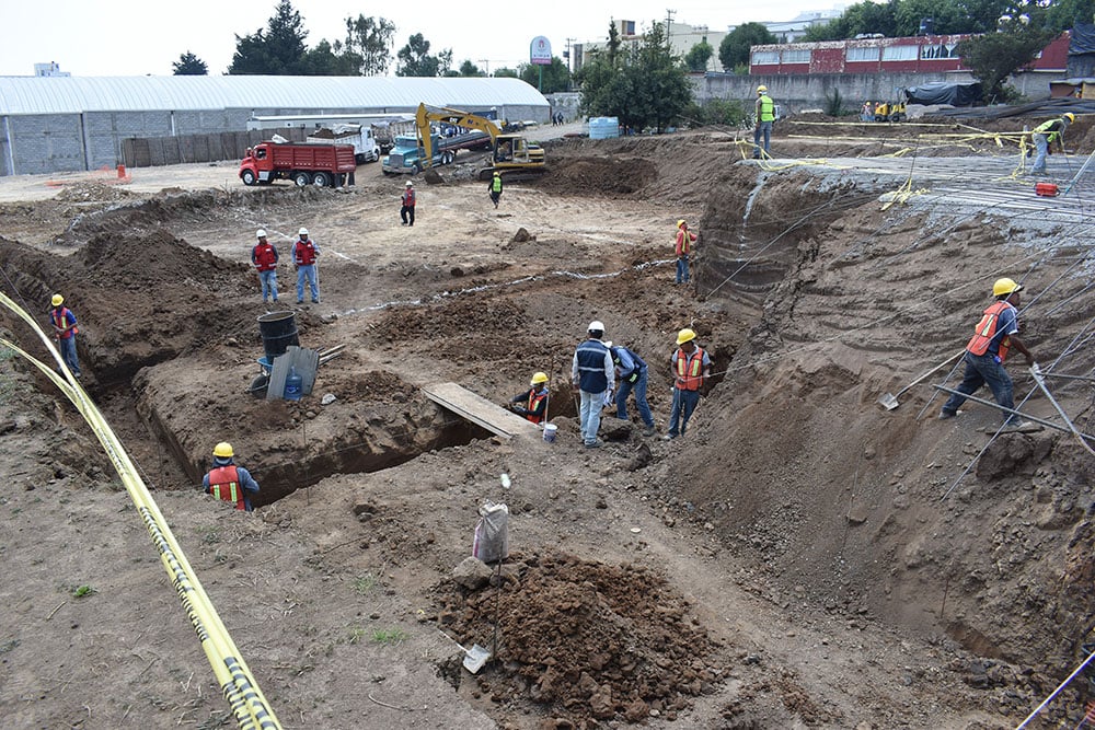El terreno de casi 10 mil metros cuadrados, ubicado en la colonia Contadero, fue delimitado por personal de la SOBSE. FOTO: CUARTOSCURO