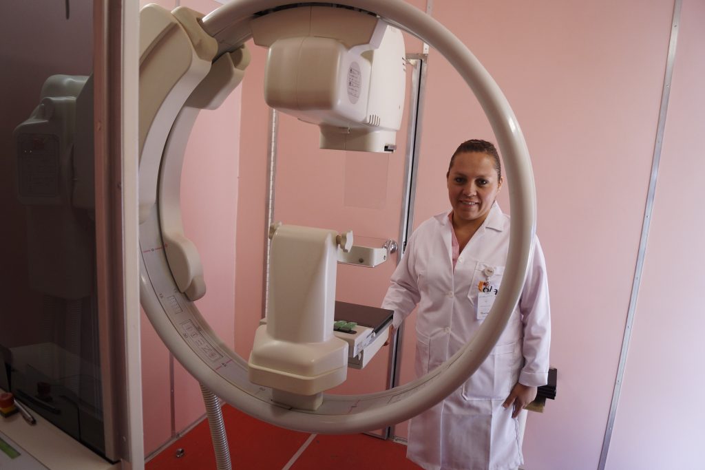 El programa de la Secretaría de Salud capitalina se aplica en las delegaciones Azcapotzalco, Magdalena Contreras e Iztapalapa y concluirá el próximo 5 de mayo. FOTO: CUARTOSCURO.COM