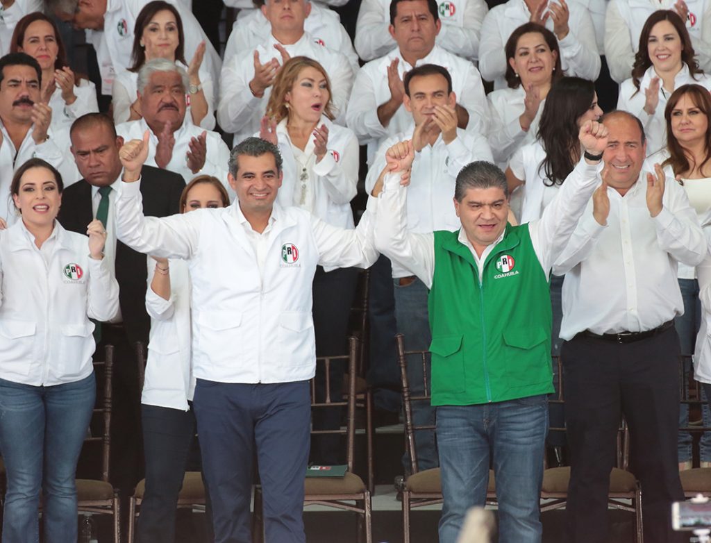 El pasado 18 de marzo, Miguel Ángel Riquelme Solís, rindió protesta como candidato a la
gubernatura del estado de Coahuila. FOTO: ARCHIVO CUARTOSCURO