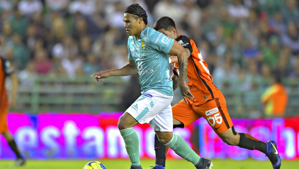 FOTO MEXSPORT. El Gullit confía en recuperar su nivel en el fútbol escocés.