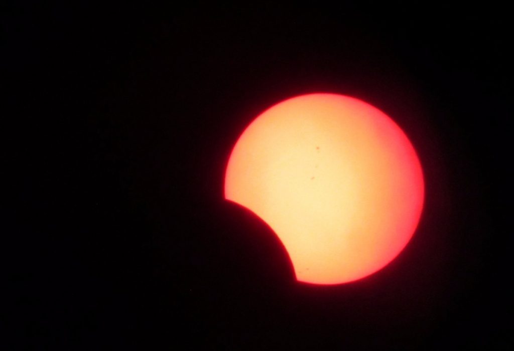 FOTOS: Así se vio el eclipse en la CDMX