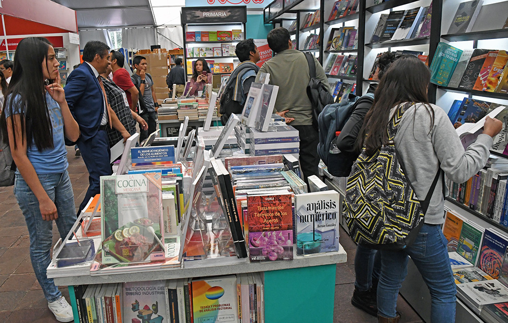 Llega la Feria del Libro de Arte al Museo Tamayo