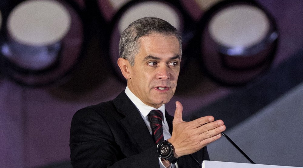 Mancera muestra beneficios de residuos sólidos para generar energía