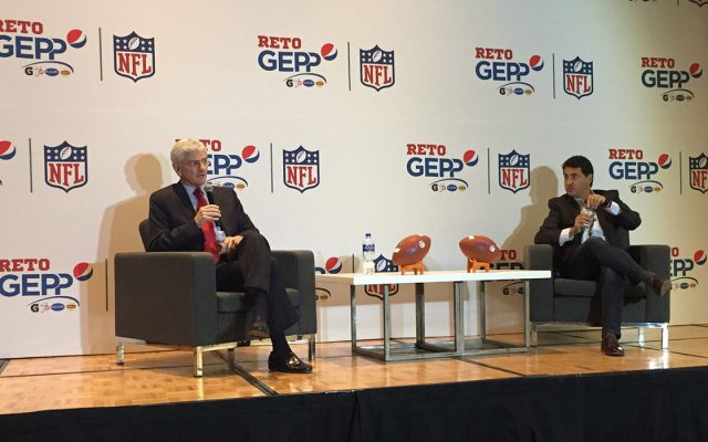 Arturo Olivé, director de la oficina de la NFL en México atribuyó las declaraciones del entrenador de Nueva Inglaterra al largo viaje que tuvieron para llegar a México
