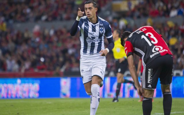 Rayados del Monterrey sacó el 2-1 del estadio Jalisco sobre un Atlas que logró emparejar las acciones cuando ya tenía dos goles en contra