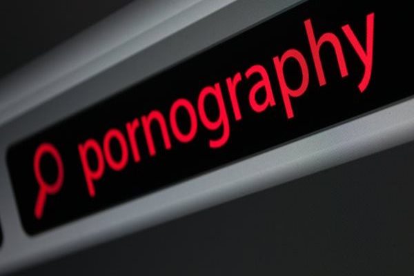 Poderosas razones que disminuirán tu libido a la hora de ver ‘porno’