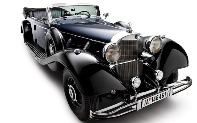 El Mercedes negro, modelo 1939, que perteneció a Adolf Hitler no encontró comprador en la subasta realizada en Arizona