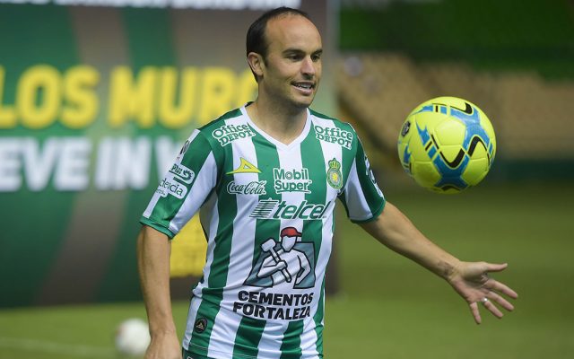 Aunque fue presentado el pasado lunes, Landon Donovan regresó a Estados Unidos y aún no reporta a los entrenamientos con el León