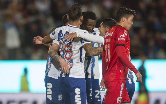 Los Tuzos del Pachuca consiguieron su primera victoria del torneo al vencer 3-1 a Lobos BUAP, que hiló tercer descalabro