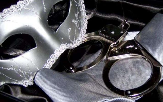 50 Sombras de Grey real; acusan a sujeto en NY de violencia sexual