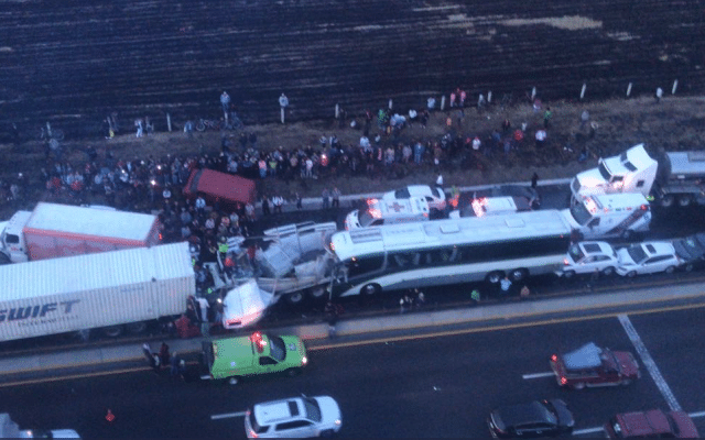 Al menos 15 lesionados en carambola sobre el libramiento Toluca-Lerma