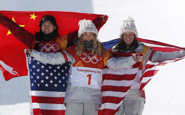 La maravilla estadounidense Chloe Kim, de 17 años de edad, conquistó la medalla de oro en snowboard medio tubo de los Juegos Olímpicos de Invierno PyeongChang