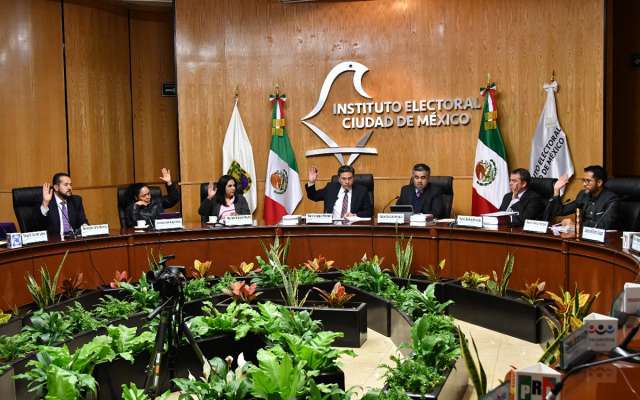 Dan prórroga a Luege para que recabe firmas