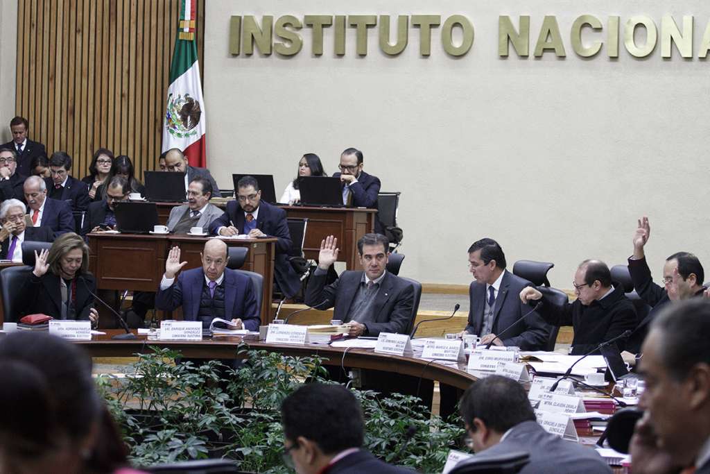 Ex priista logró candidatura independiente a diputado federal por Tlaxiaco Ex priista logró candidatura independiente a diputado federal por Tlaxiaco