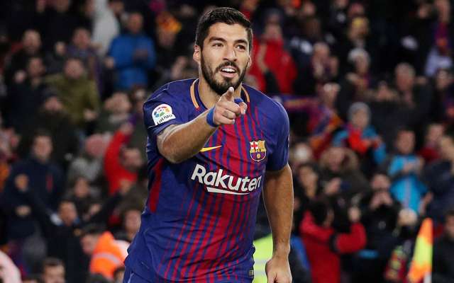 Con solitario gol de Luis Suárez, el Barcelona tomó ventaja mínima en casa en el partido de ida de las semifinales de la Copa del Rey al veces 1-0 al Valencia