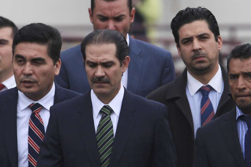Absuelven a Padrés por delitos de fraude y lavado de dinero