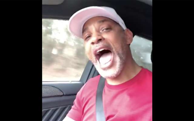 Tras las críticas por su pronunciación y por no saberse la letra al cantar “Bésame Mucho”, ahora Will Smith canta La Bamba