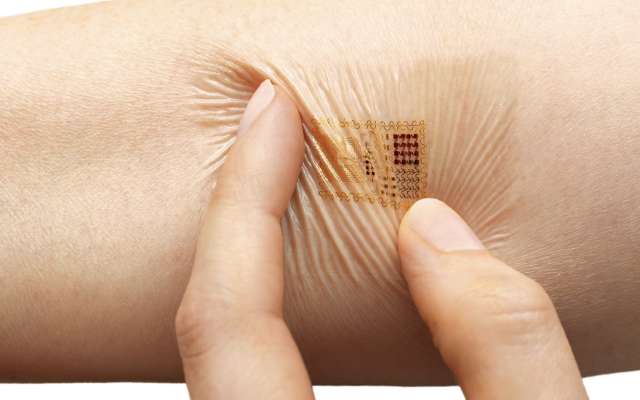 Inventan tatuaje electrónico que mide ritmo cardíaco y la temperatura