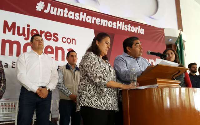 Miguel Barbosa será candidato por Morena al gobierno de Puebla