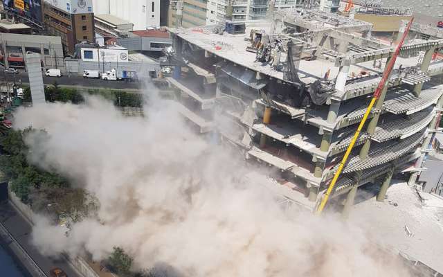Colapsa loza en edificio ubicado en Avenida Ejército Nacional