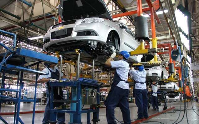 2.5 millones de autos fabricados en México se envían a EU. FOTO: ESPECIAL