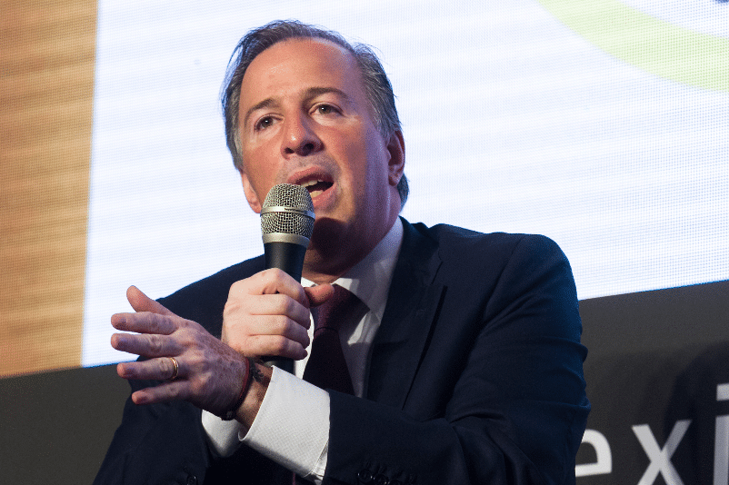 'Nadie con fuero, todos iguales ante la ley': Meade