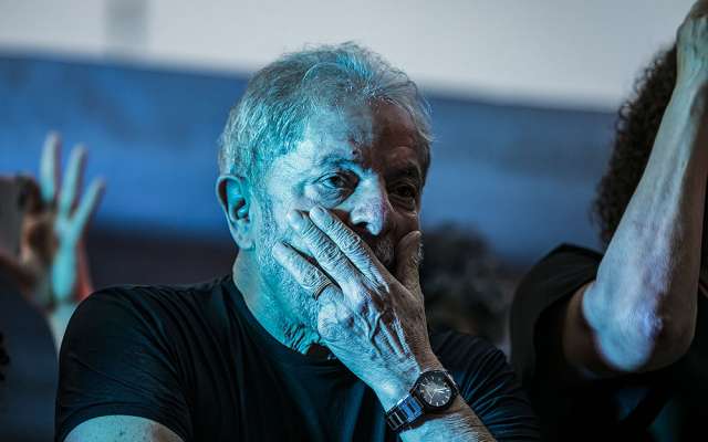 Juez niega recurso para evitar encarcelamiento de Lula
