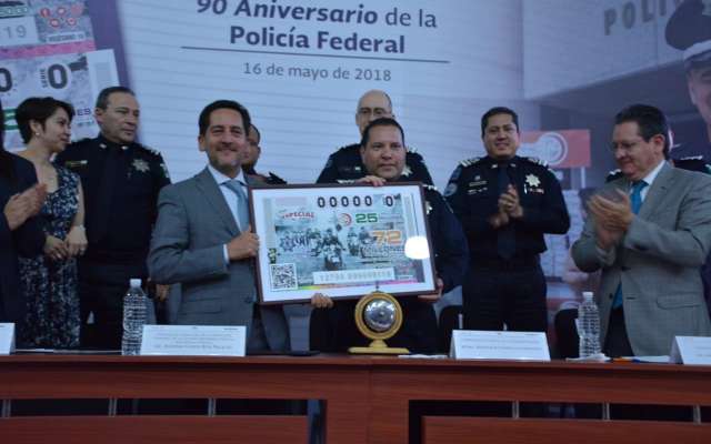 Lotenal realiza sorteo especial por aniversario de la Policía Federal