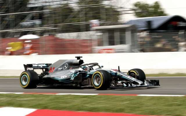 FOTOS: Hamilton se distancia