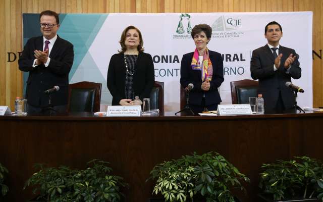 Combate a la corrupción da certeza y solidez a la democracia: Otálora Malassis