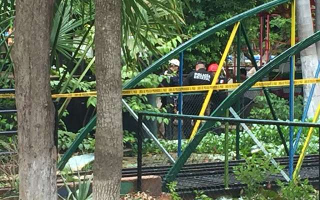 Muere prensado en teleférico de zoológico de Mérida