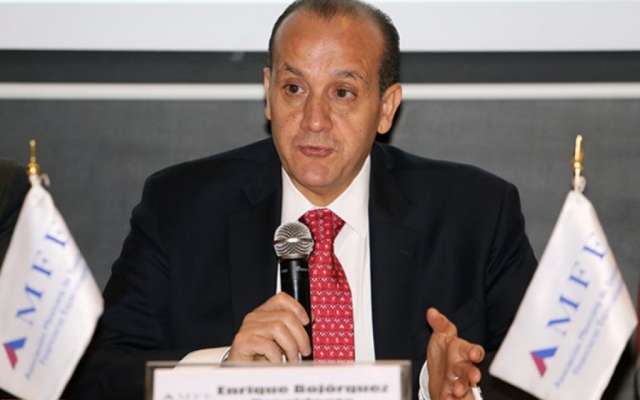 México, “muy rezagado” en inclusión financiera: AMFE
