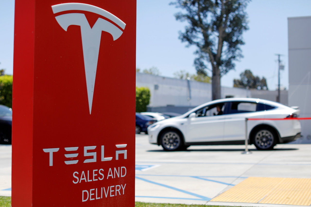Esto es lo que pasa cuando el fundador de Tesla, Elon Musk, decide salir de la Bolsa