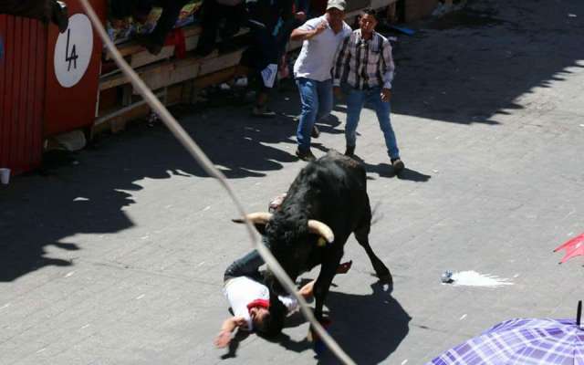 Huamantlada en Tlaxcala deja seis heridos