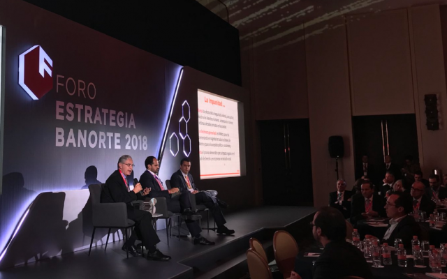 Luis Ernesto Derbez, ex secretario de Economía y Relaciones Exteriores, aseguró que combatir la impunidad, la corrupción y la inseguridad es, incluso, más importante que construir el Nuevo Aeropuerto Internacional de México (NAIM). Foto: @luisederbez