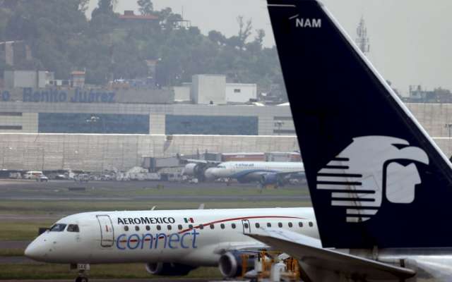 Aviones de Aeroméxico en el AICM. Foto: Reuters.