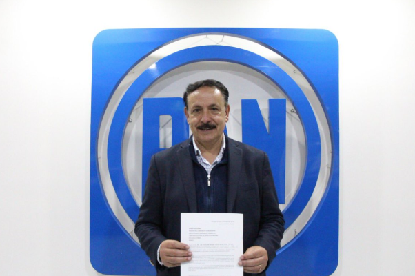José Luis Durán se registra como candidato a la dirigencia del PAN en Edomex