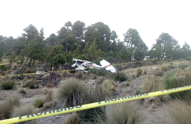 El desplome se dio en la zona montañosa limítrofe entre Veracruz y Puebla. FOTO: @PC_Estatal