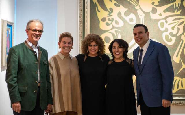 A la galería ubicada en Polanco, acudieron diversas personalidades para admirar las muestras que se exhibieron. Foto: Cortesía