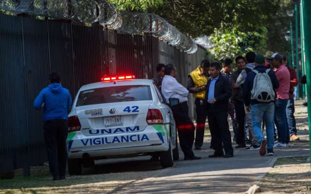 Vigilancia de la UNAM aumentó en la zona del Anexo de Ingeniería, en Ciudad Universitaria, luego de que el pasado viernes una balacera entre presuntos narcomenudistas dejó como saldo dos personas muertas