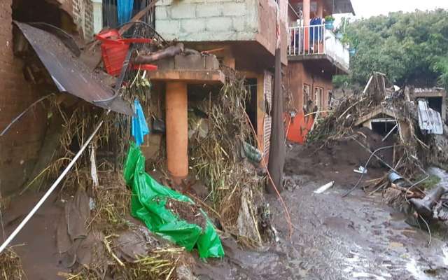 Aterradoras imágenes de tromba en Peribán, Michoacán. Foto: Especial.