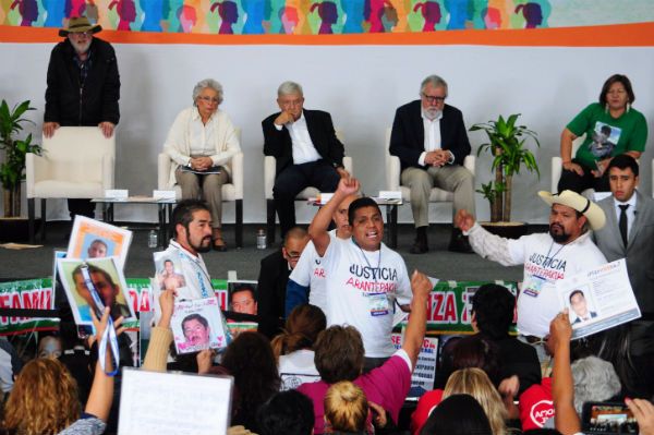México necesita apoyo internacional para salir de la situación que vive y crear mesas para el diseño de mecanismos que permitan la investigación adecuada; dijeron a AMLO
Foto: Cuartoscuro