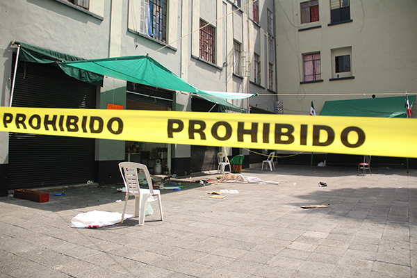 Agentes de la Policía de Investigación continúan las indagatorias que permitan identificar, detener y someter al proceso penal correspondiente a los implicados. FOTO: CUARTOSCURO