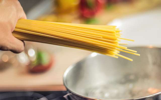 La cocina, al igual que muchos deportes y hobbies, necesita práctica para lograr ser experto. Foto: Especial