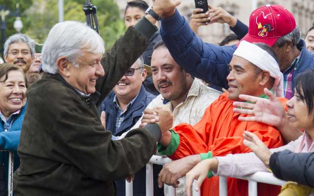 ENCUENTRO. López Obrador encabezó un mitin en el Monumento La Carrera de Pancho Villa. Foto: Notimex