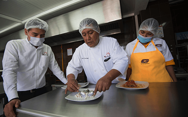 Garantizan alimentos certificados. Foto: La Cosmopolitana.