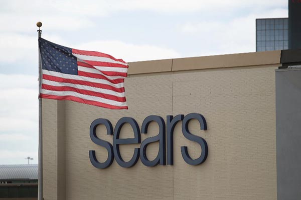La empresa indicó en un comunicado que alcanzó un acuerdo con sus acreedores que permitirá que los establecimientos de la marca Sears y Kmart permanezcan abiertos. FOTO: AFP