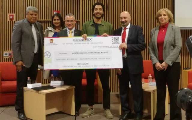 Premiación a los ganadores del Primer Festival Universitario de Cortometraje: Miradas de las Ciudades Metropolitanas
